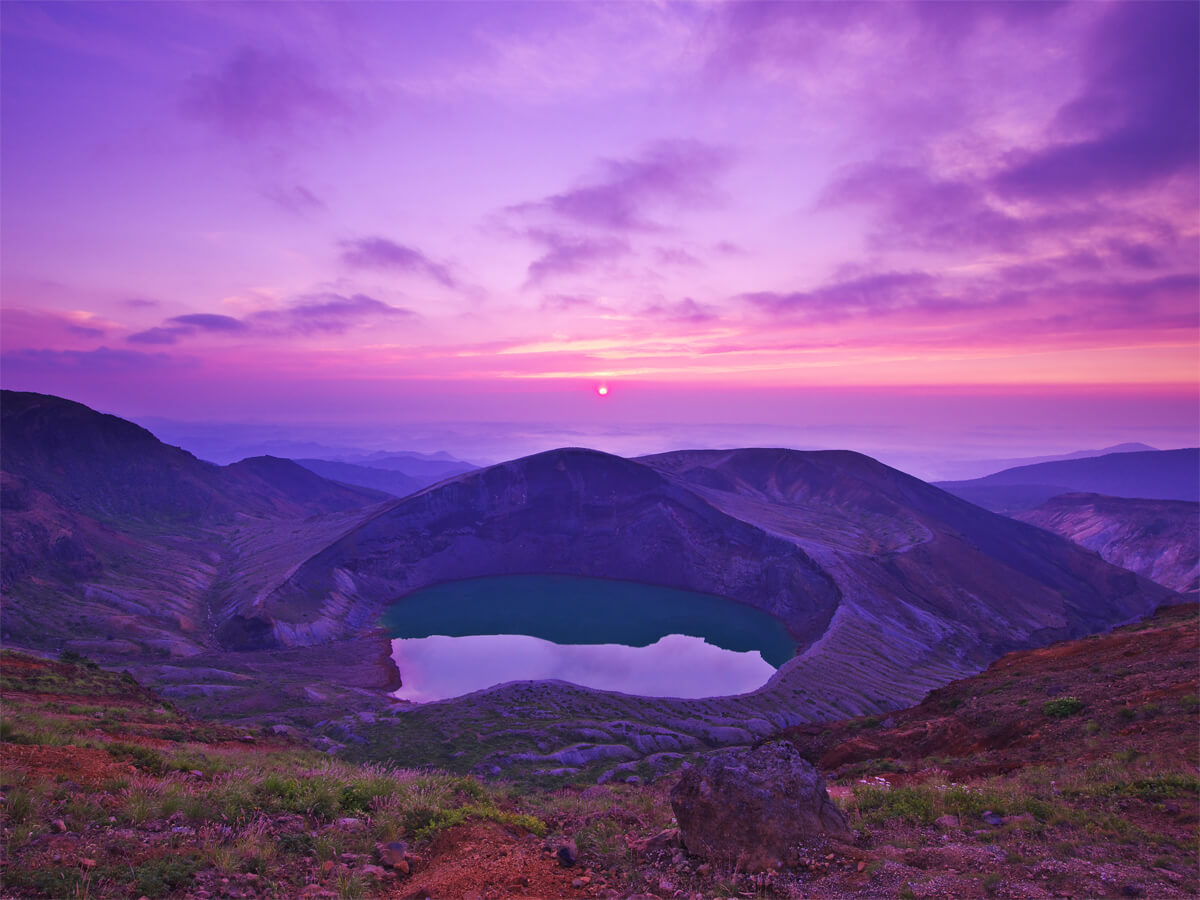 Zao Okama crater lake_3