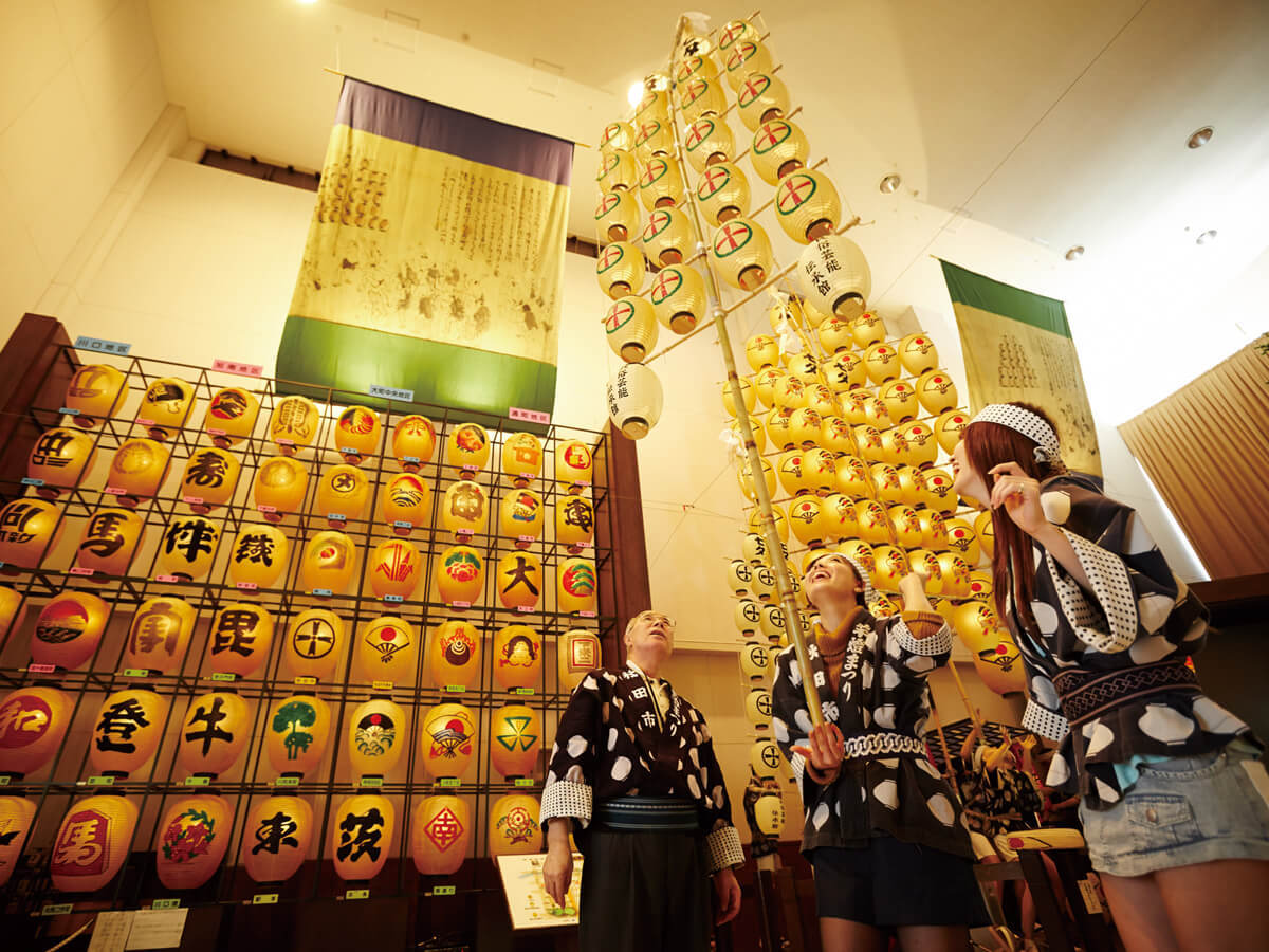 Akita City Folklore and Performing Arts Center (Neburi Nagashi Kan Hall)_2