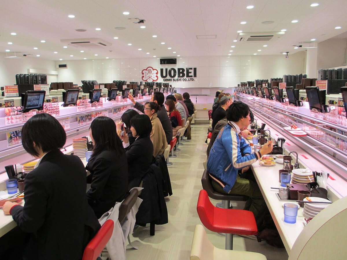High-tech kaiten-sushi restaurant_1
