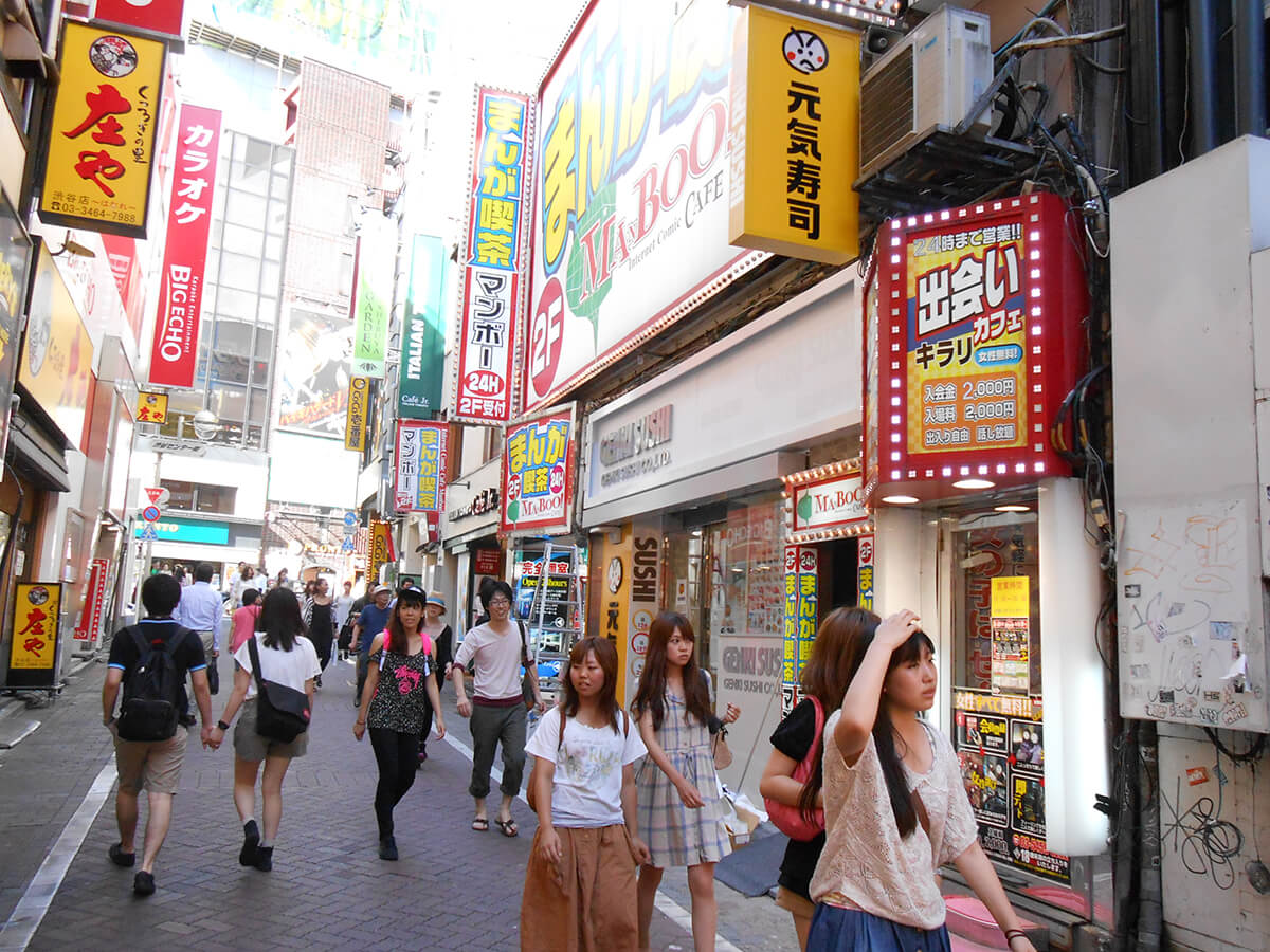 High-tech kaiten-sushi restaurant_4